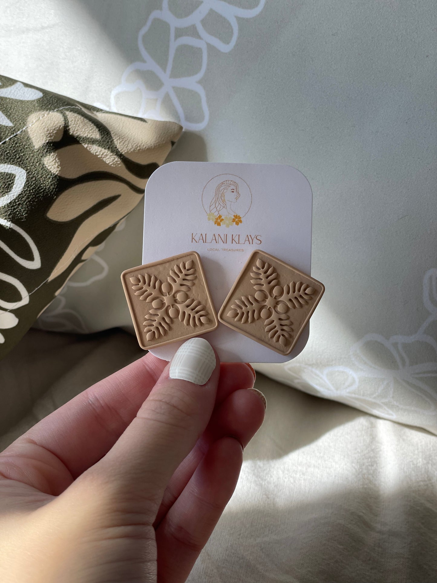 Hawaiian Quilt studs