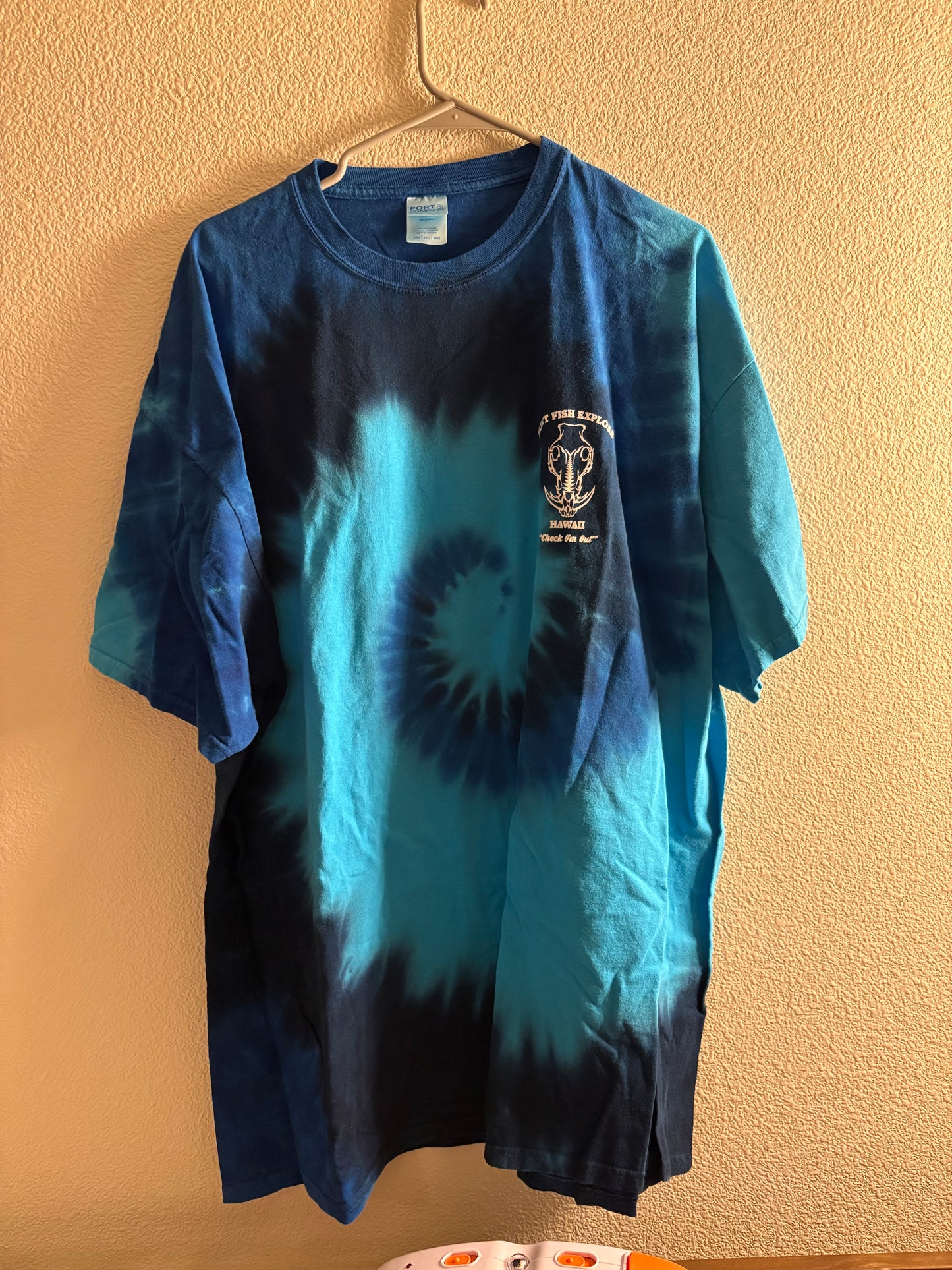 Hunt Fish Explore Hawaii T-shirt BLUE TIE DYE 2XL