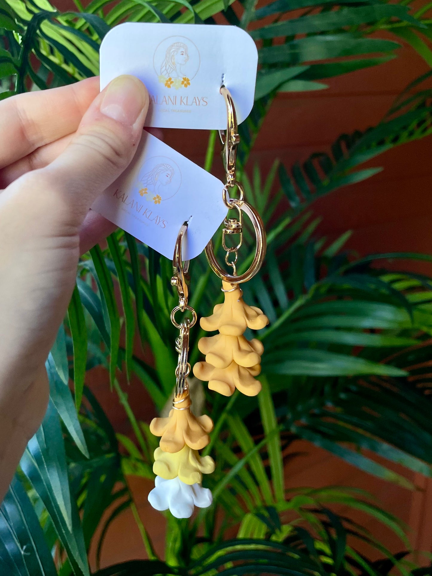 Puakenikeni keychain