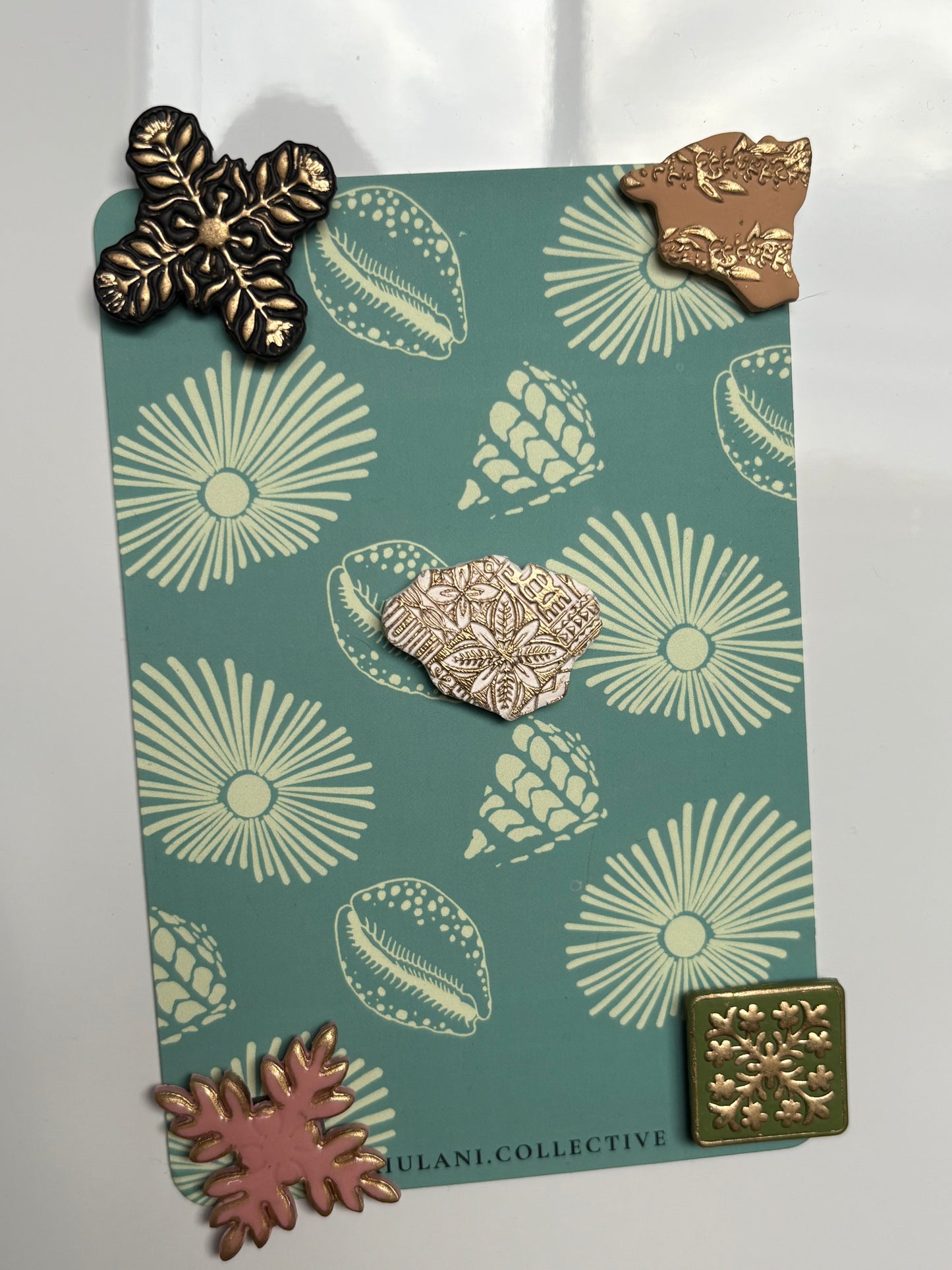 Single island imprint magnet