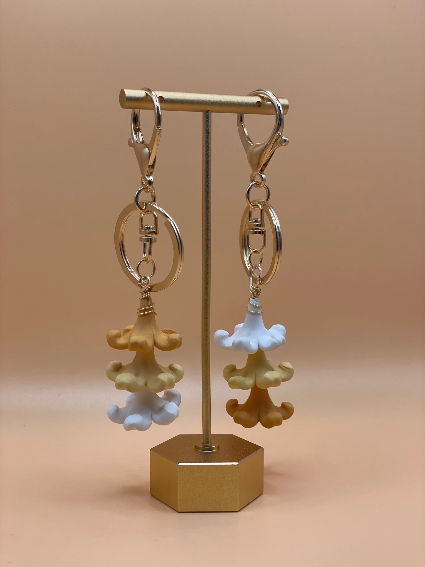 Puakenikeni keychain